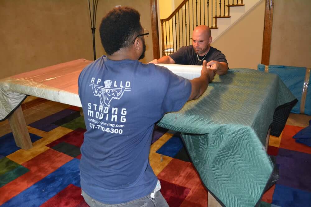 Furniture Movers That Keep Your Stuff Safe in Dallas, Fort Worth, Arlington  and beyond!